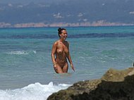 On women nude beach