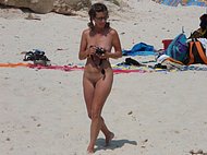 Beach tanned ass milf